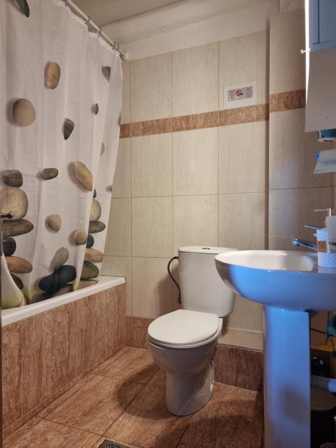 Nice Apartment With Amazing Views Kryopigi Exteriör bild