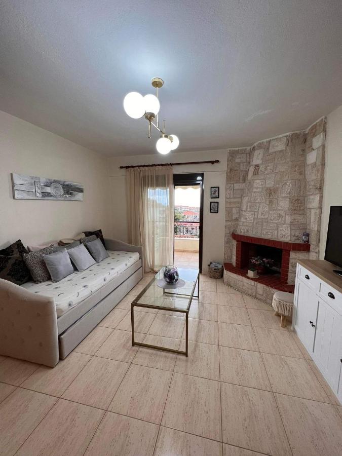 Nice Apartment With Amazing Views Kryopigi Rum bild
