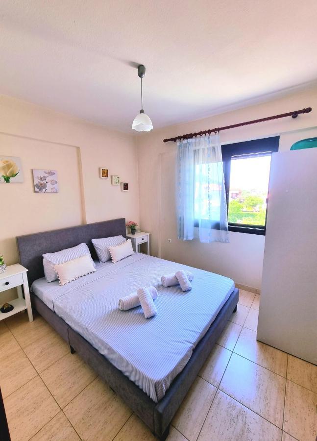 Nice Apartment With Amazing Views Kryopigi Exteriör bild